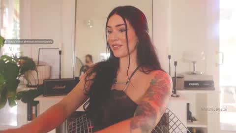 Brielle online show from 02/25/25, 11:00