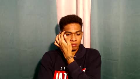 Snapshot of worshipmycockxxx chatting on 01/14/25, 01:26 Josh This is my new account now online show from 01/14/25, 01:26