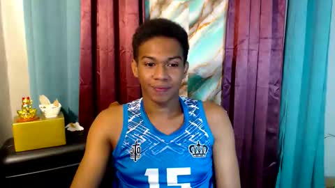 Snapshot of worshipmycockxxx chatting on 11/06/25, 07:37 Josh This is my new account now online show from 11/06/25, 07:37