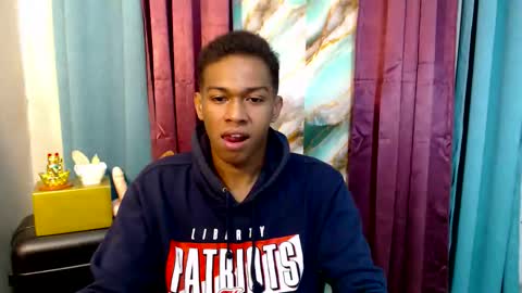 Snapshot of worshipmycockxxx chatting on 11/24/25, 09:03 Josh This is my new account now online show from 11/24/25, 09:03