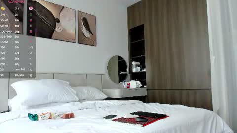 Snapshot of wow__lina chatting on 06/28/26, 04:51 Hey Im Lina See you 12am - 6am GMT 3 online show from 06/28/26, 04:51