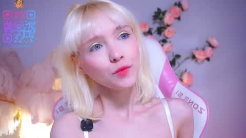 Snapshot of wow_angel chatting on 06/23/26, 05:38 wow_angel online show from 06/23/26, 05:38