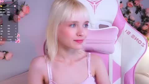 Snapshot of wow_angel chatting on 06/30/26, 06:14 wow_angel online show from 06/30/26, 06:14