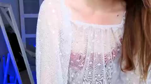 Hina online show from 08/04/26, 05:54