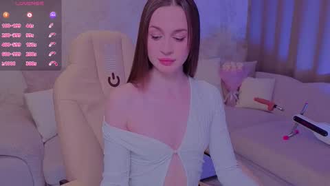 Kate online show from 10/21/25, 09:43