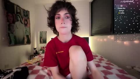 Snapshot of wow_lover chatting on 02/10/26, 07:40 Glen online show from 02/10/26, 07:40