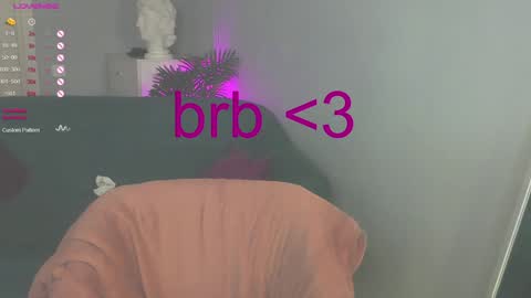 Snapshot of wow_luvng chatting on 12/04/24, 06:06 Rebecy online show from 12/04/24, 06:06