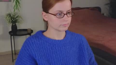 Snapshot of wow_luvng chatting on 09/30/25, 01:38 Rebecy online show from 09/30/25, 01:38