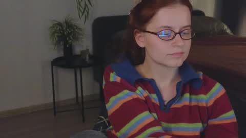 Rebecy online show from 11/07/25, 01:44