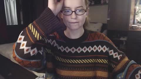 Rebecy online show from 12/21/25, 02:46