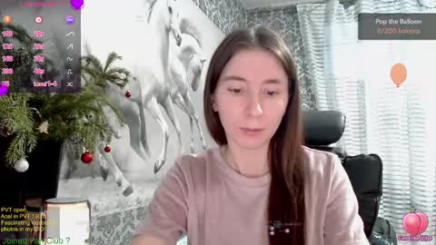 Snapshot of wow_porno_ chatting on 12/22/24, 10:17 Anna online show from 12/22/24, 10:17