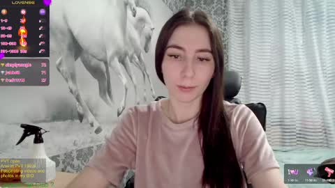 Snapshot of wow_porno_ chatting on 02/23/25, 06:23 Anna online show from 02/23/25, 06:23