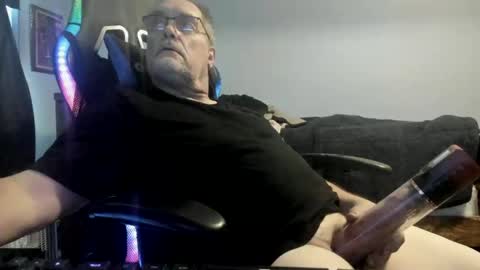 Snapshot of wowsers2022 chatting on 11/11/25, 07:36 wowsers2022 online show from 11/11/25, 07:36