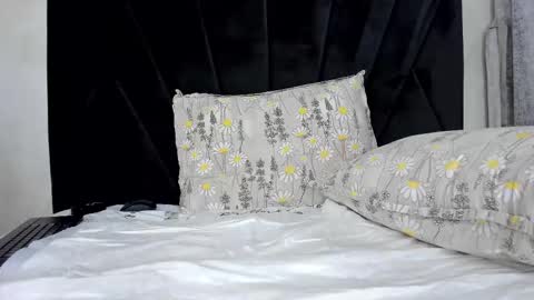              online show from 10/09/25, 02:37