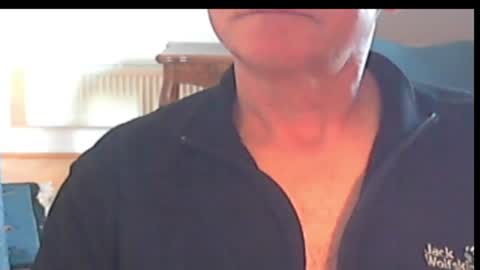 Wuki online show from 04/09/26, 04:12