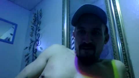 Snapshot of wundrsword33 chatting on 12/05/25, 02:47 BONER DONOR online show from 12/05/25, 02:47
