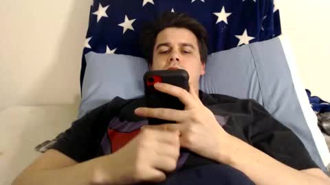 Snapshot of wyattfans_ chatting on 12/24/24, 07:49 Wyatt online show from 12/24/24, 07:49