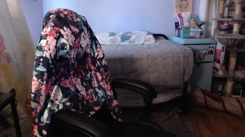 Snapshot of wyattfans_ chatting on 09/20/25, 08:32 Wyatt online show from 09/20/25, 08:32