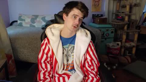 Snapshot of wyattfans_ chatting on 10/22/25, 06:40 Wyatt online show from 10/22/25, 06:40