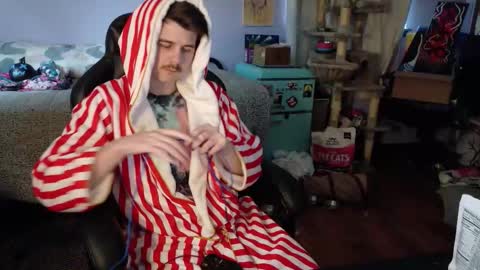 Snapshot of wyattfans_ chatting on 10/29/25, 10:33 Wyatt online show from 10/29/25, 10:33