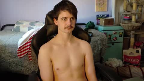 Snapshot of wyattfans_ chatting on 10/31/25, 06:42 Wyatt online show from 10/31/25, 06:42