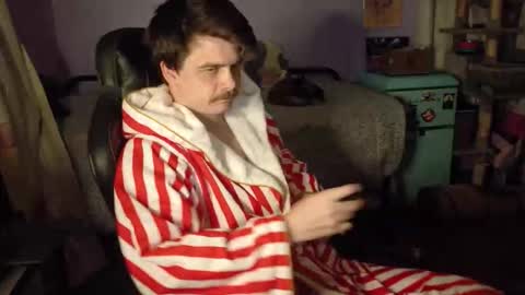 Snapshot of wyattfans_ chatting on 11/16/25, 03:56 Wyatt online show from 11/16/25, 03:56