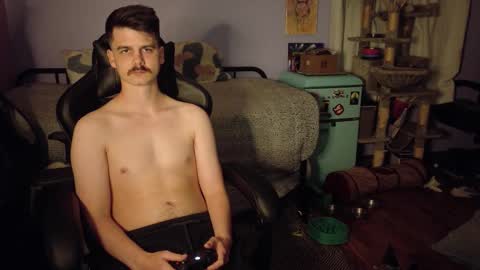 Snapshot of wyattfans_ chatting on 11/24/25, 08:03 Wyatt online show from 11/24/25, 08:03