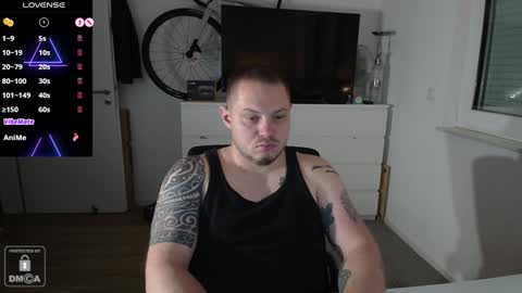 Snapshot of x19marco93x chatting on 01/11/25, 05:51 x19marco93x online show from 01/11/25, 05:51