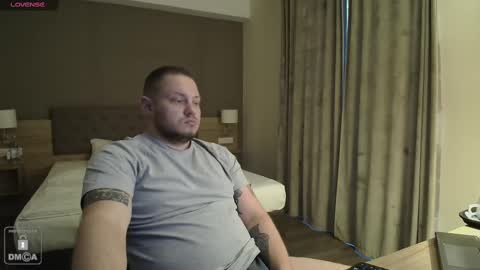 Snapshot of x19marco93x chatting on 02/13/25, 04:17 x19marco93x online show from 02/13/25, 04:17