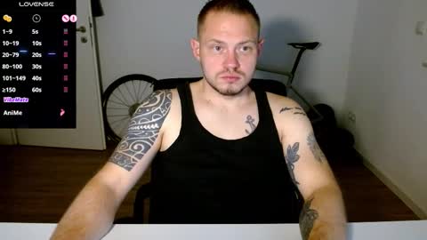 Snapshot of x19marco93x chatting on 11/27/25, 07:38 x19marco93x online show from 11/27/25, 07:38