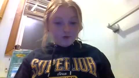 x2kayx2 online show from 09/11/25, 10:59