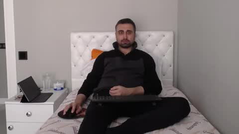 Mr. Lonely online show from 04/14/26, 10:54