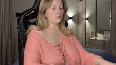 Snapshot of x__ivy_x chatting on 12/12/24, 03:16 eva online show from 12/12/24, 03:16