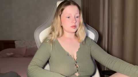 Snapshot of x__ivy_x chatting on 09/28/25, 05:18 eva online show from 09/28/25, 05:18