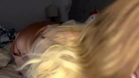 Snapshot of x_dreamgirl_x chatting on 01/16/25, 04:28 Mariah online show from 01/16/25, 04:28