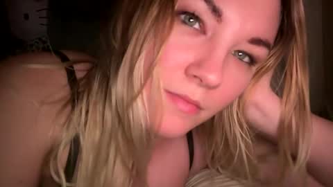 Snapshot of x_dreamgirl_x chatting on 02/01/25, 07:26 Mariah online show from 02/01/25, 07:26