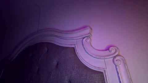 Snapshot of x_dreamgirl_x chatting on 02/14/25, 04:26 Mariah online show from 02/14/25, 04:26