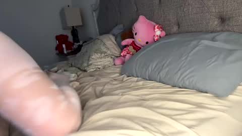 Snapshot of x_dreamgirl_x chatting on 02/16/25, 09:59 Mariah online show from 02/16/25, 09:59