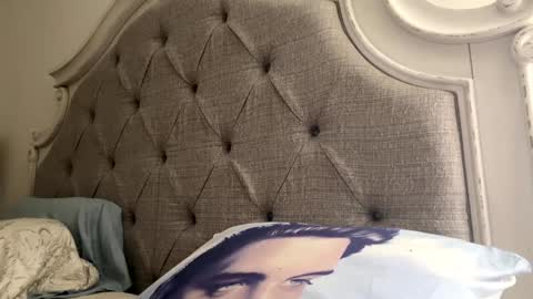 Snapshot of x_dreamgirl_x chatting on 09/12/25, 11:59 Mariah online show from 09/12/25, 11:59