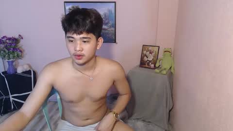 Snapshot of x_jemy22 chatting on 10/24/25, 02:13 Jemy online show from 10/24/25, 02:13