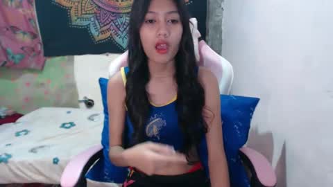 Snapshot of x_lexi_x chatting on 12/26/24, 06:19 x_lexi_x online show from 12/26/24, 06:19