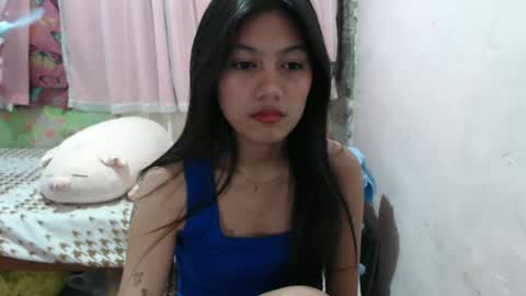 Snapshot of x_lexi_x chatting on 03/10/25, 11:42 x_lexi_x online show from 03/10/25, 11:42