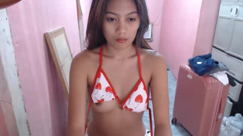 Snapshot of x_lexi_x chatting on 10/08/25, 03:37 x_lexi_x online show from 10/08/25, 03:37