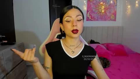     s  s      s   online show from 10/23/25, 02:44