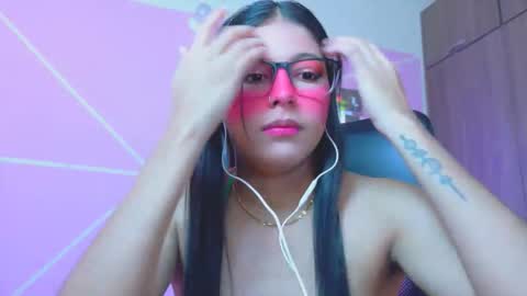 XALLYSONX online show from 05/25/26, 12:00