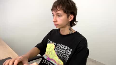 Xam online show from 03/04/25, 08:27