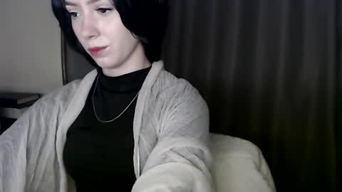 Snapshot of xan_ex chatting on 11/12/25, 10:30 xan_ex online show from 11/12/25, 10:30