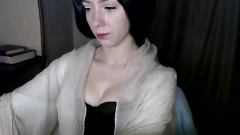 Snapshot of xan_ex chatting on 11/14/25, 12:42 xan_ex online show from 11/14/25, 12:42