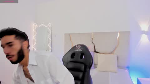 ISSANDER online show from 12/30/24, 07:42