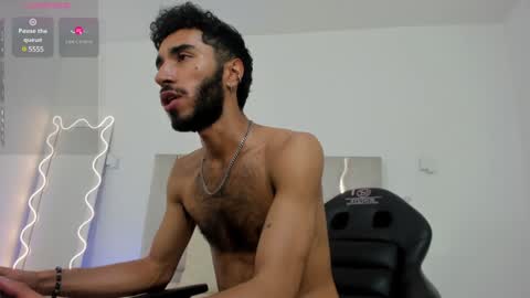 ISSANDER online show from 01/03/25, 01:48